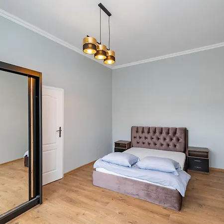 Apartment Elegant Center With Free Parking By Polo Aparments *